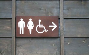 トイレトレーニングは成功したが、外出先でトイレができない…