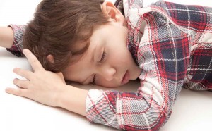 就寝22時以降の3歳児は29％！どうする？共働き家族の寝かしつけ方針