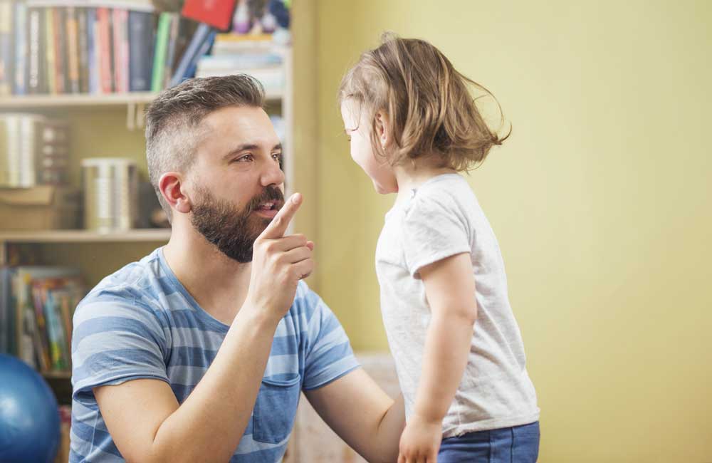 叱るって難しい…0歳から4歳まで僕たちの叱り方を振り返る。