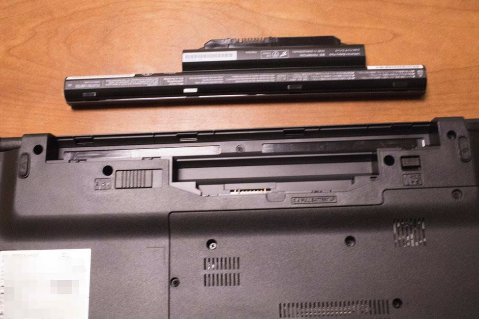 FMVA42RW_bat.jpg FMVA42RW bat